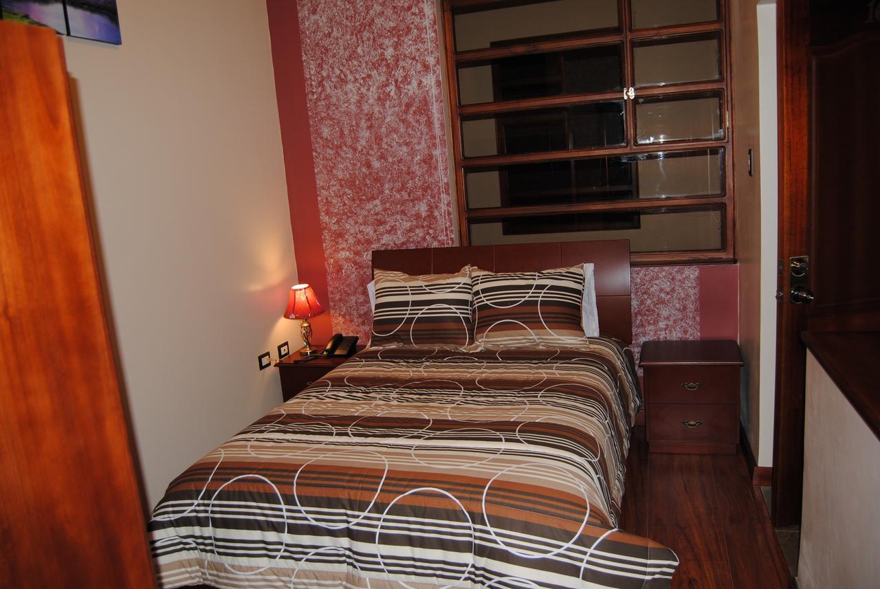 Hotel Pegasus Cuenca Extérieur photo
