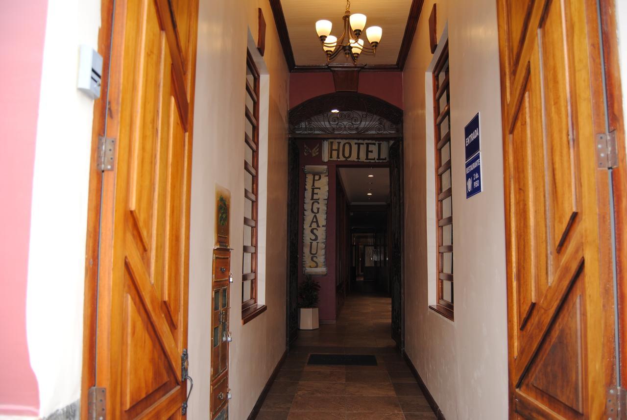Hotel Pegasus Cuenca Extérieur photo